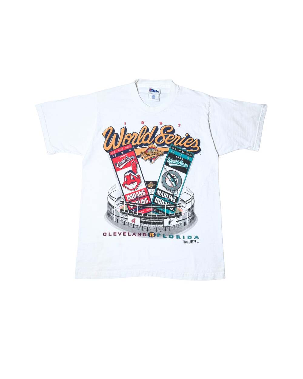 Vintage MLB 1997 World Series Indians vs Marlins T-shirt
